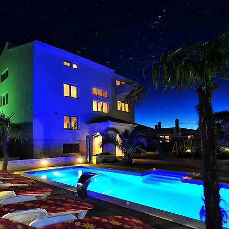 Spa & Heated Pool 4 Apartamento *
